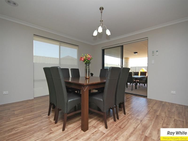 24 Calendia Way, Caversham WA 6055