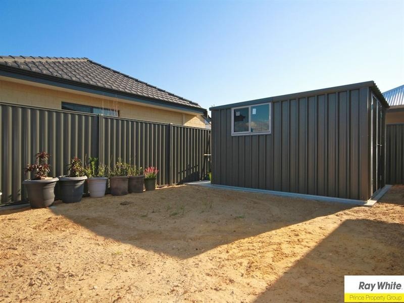 24 Calendia Way, Caversham WA 6055