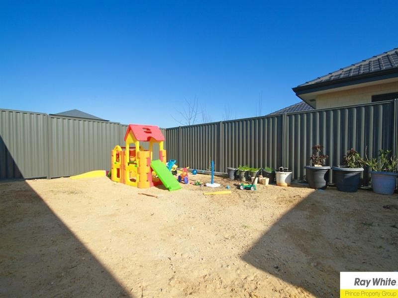 24 Calendia Way, Caversham WA 6055