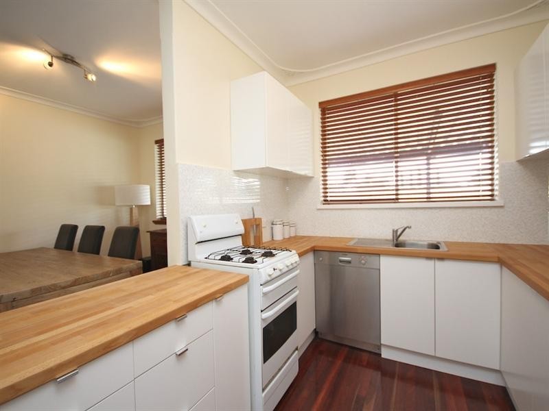 25 Kenmure Avenue, Ashfield WA 6054