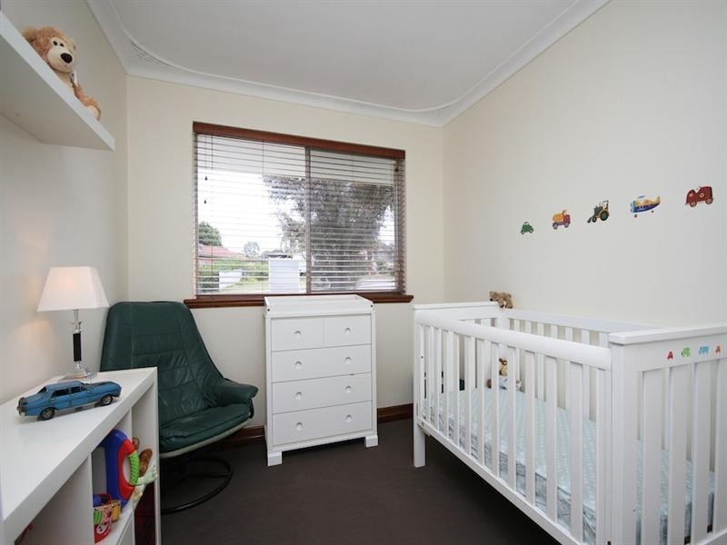 25 Kenmure Avenue, Ashfield WA 6054