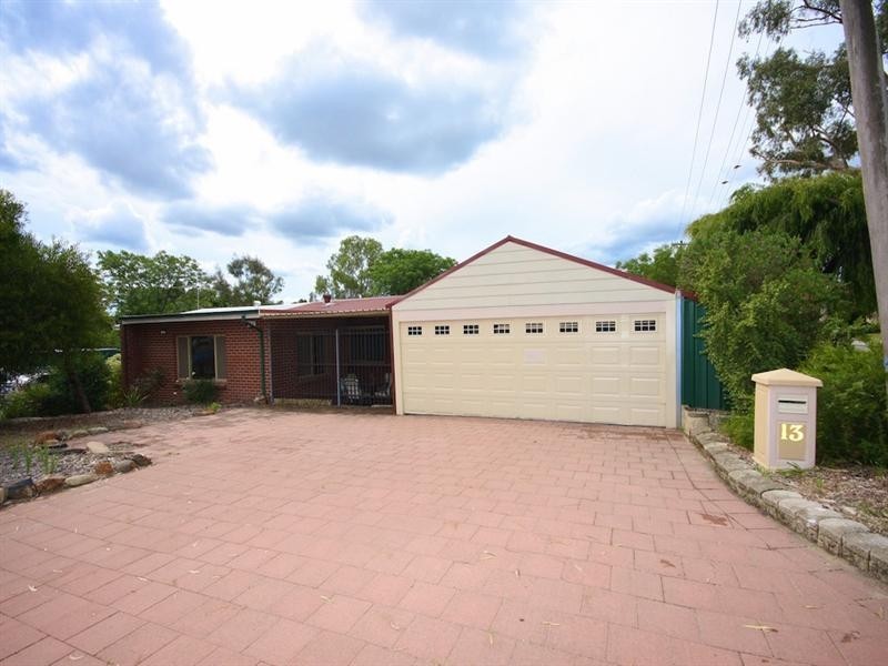 13 Arbon Way, Lockridge WA 6054