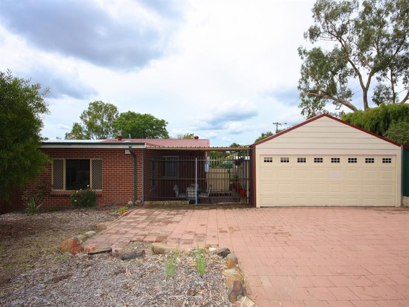 13 Arbon Way, Lockridge WA 6054