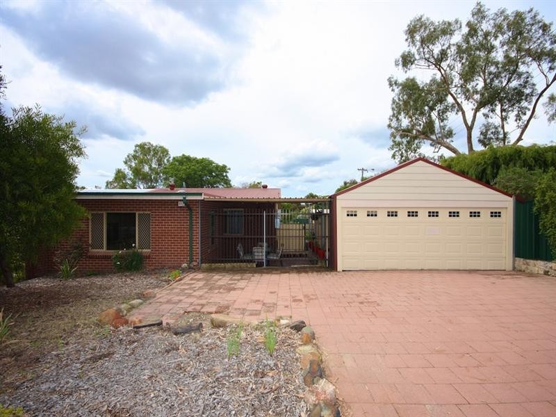 13 Arbon Way, Lockridge WA 6054