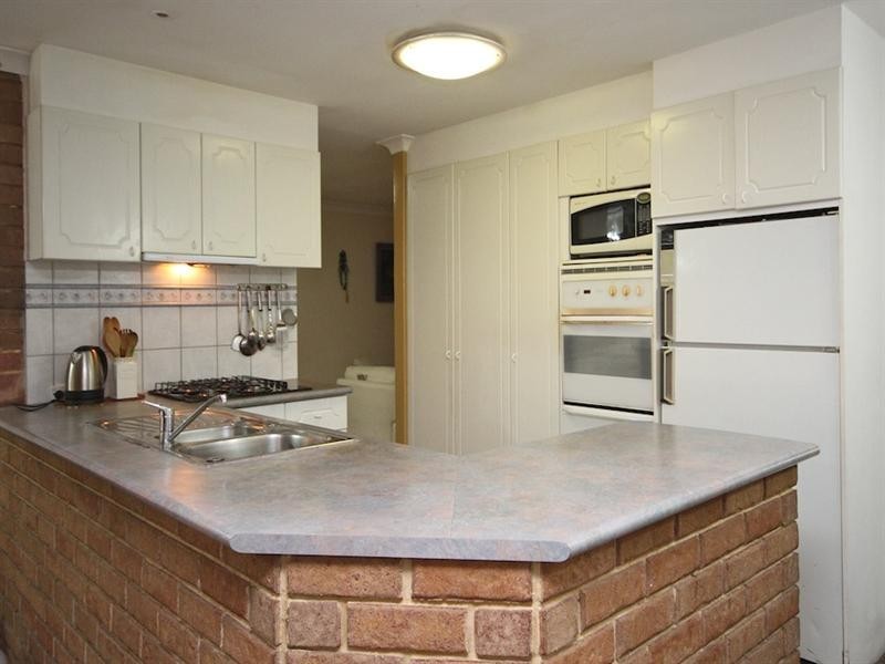 62 Kingfisher Avenue, Ballajura WA 6066