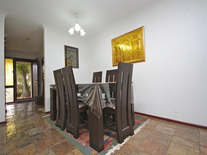 62 Kingfisher Avenue, Ballajura WA 6066