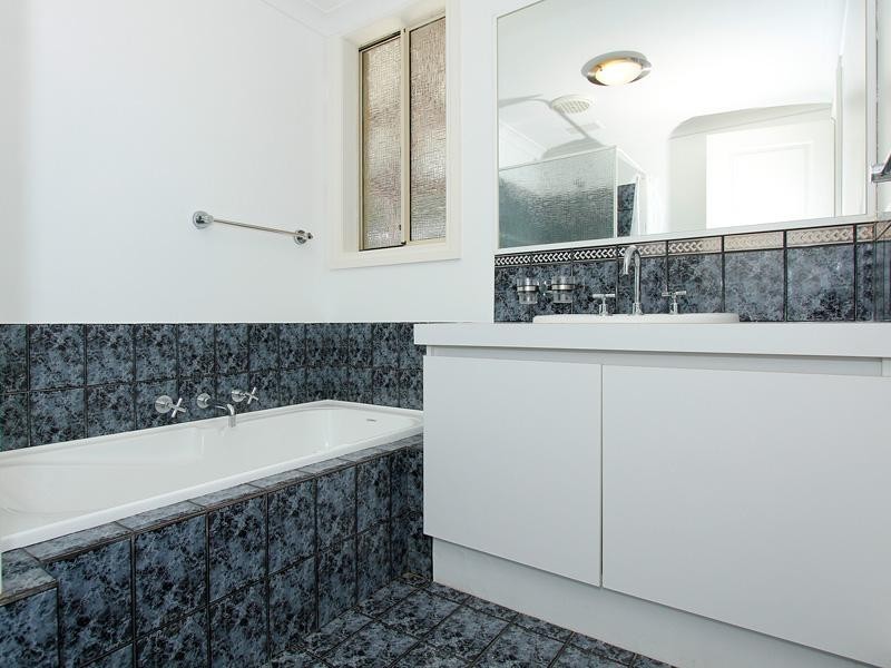 102 Hamilton Street, Bassendean WA 6054