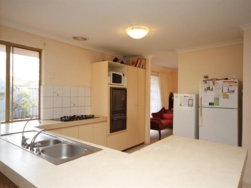 36 Valley Brook Road, Caversham WA 6055