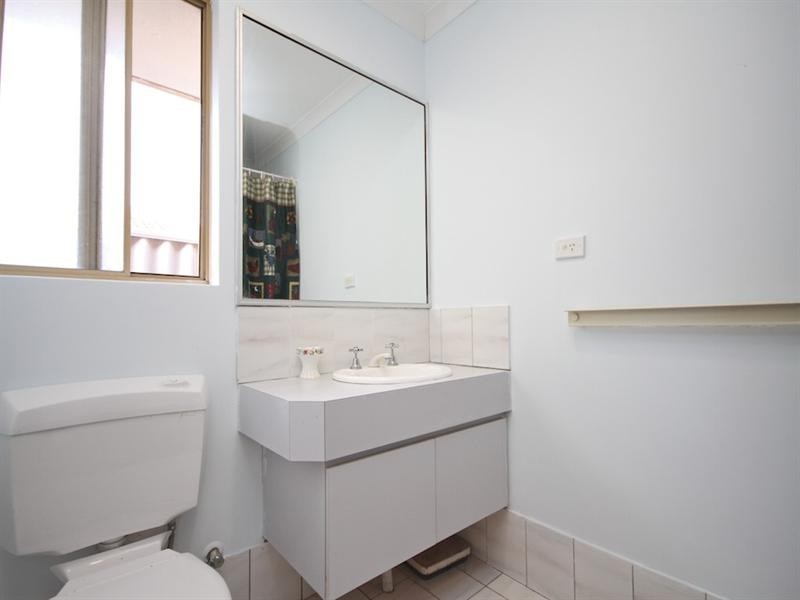 36 Valley Brook Road, Caversham WA 6055