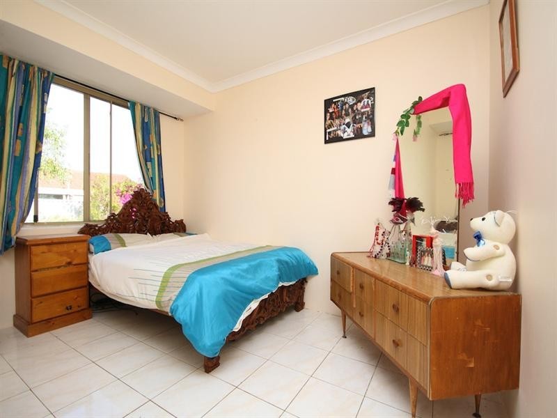 36 Valley Brook Road, Caversham WA 6055