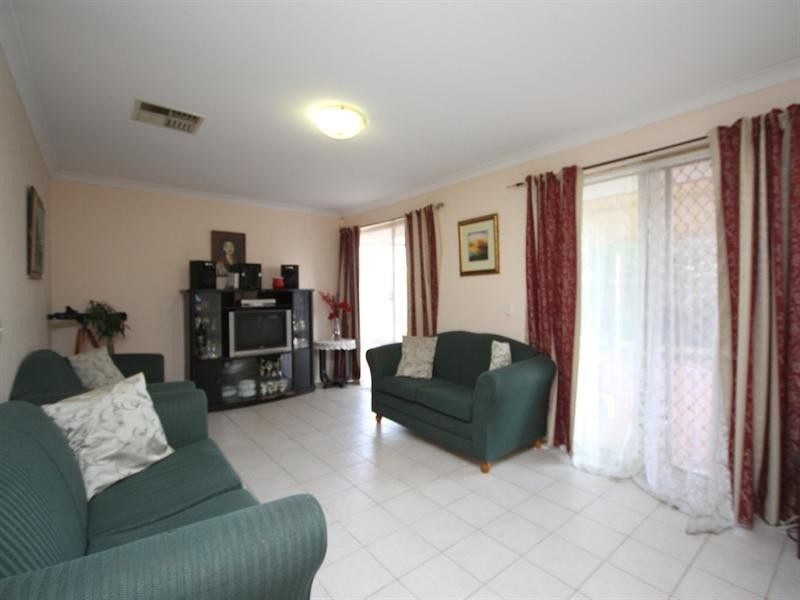 36 Valley Brook Road, Caversham WA 6055