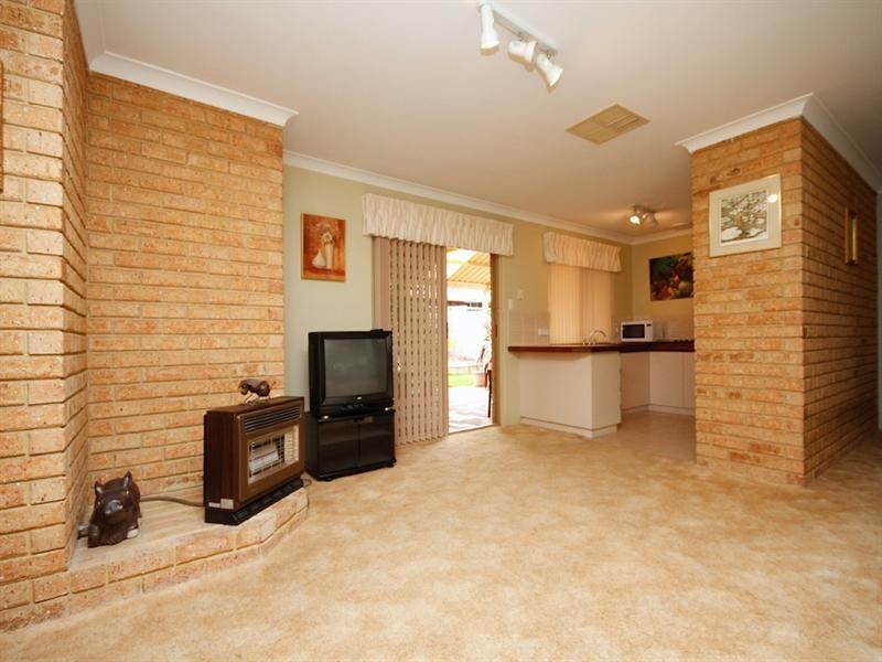 75a Chersterton Road, Bassendean WA 6054