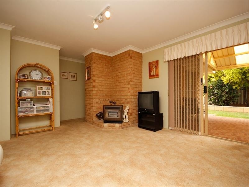 75a Chersterton Road, Bassendean WA 6054