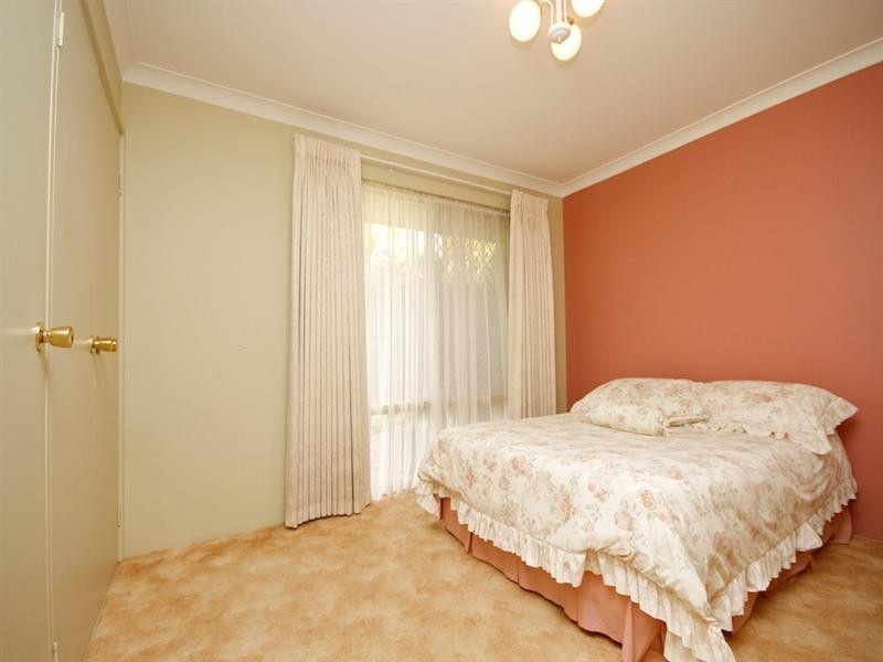 75a Chersterton Road, Bassendean WA 6054