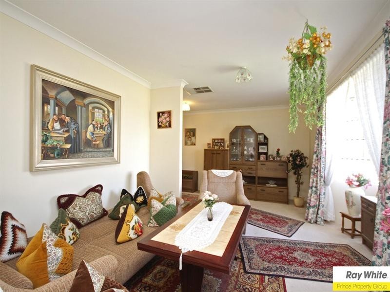 39 Grande Way, Beechboro WA 6063