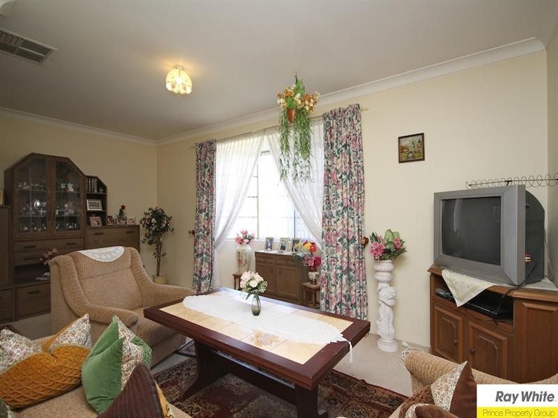 39 Grande Way, Beechboro WA 6063