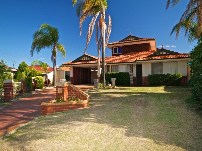 18 Tolbury Retreat, Kiara WA 6054