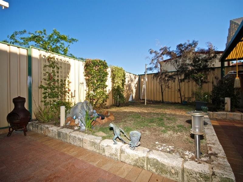 18 Tolbury Retreat, Kiara WA 6054