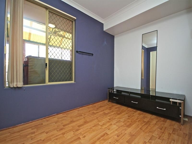 18 Tolbury Retreat, Kiara WA 6054