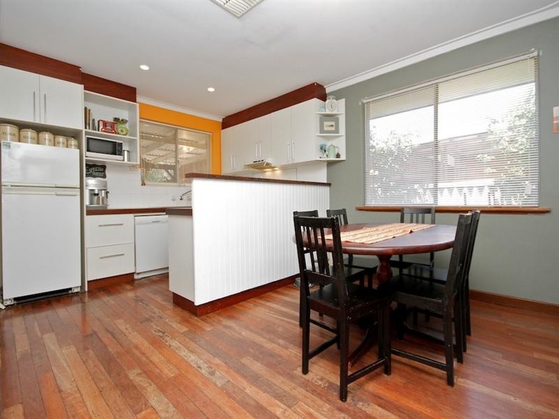 19 Mann Way, Bassendean WA 6054