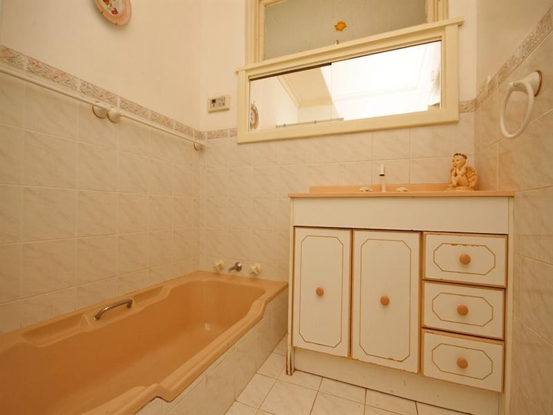 19 Mann Way, Bassendean WA 6054