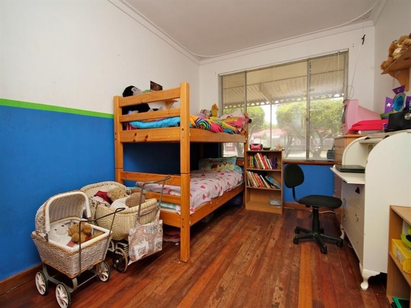 19 Mann Way, Bassendean WA 6054