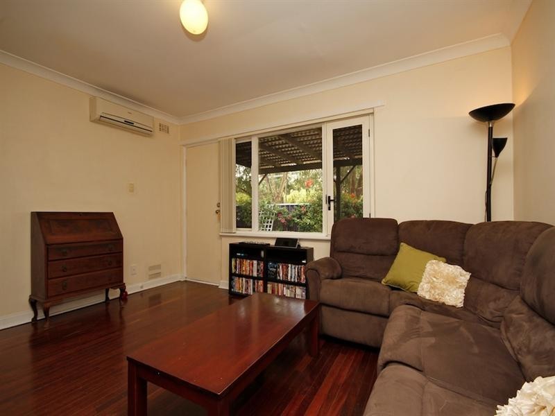 12 Rudge Place, Lockridge WA 6054