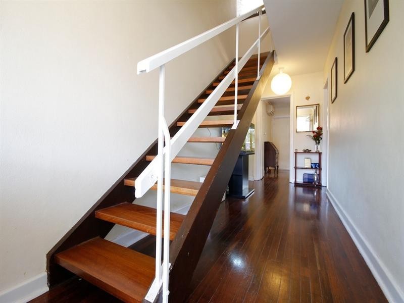 12 Rudge Place, Lockridge WA 6054