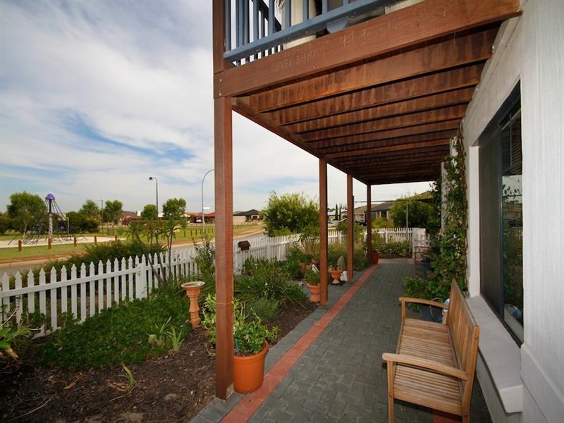 27a Coonawarra Drive, Caversham WA 6055