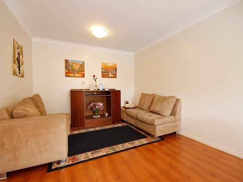 27a Coonawarra Drive, Caversham WA 6055