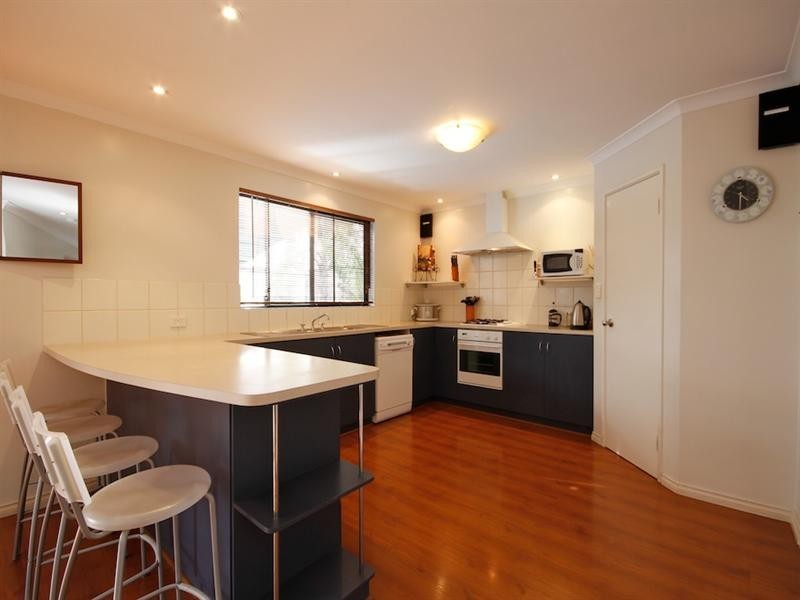 27a Coonawarra Drive, Caversham WA 6055