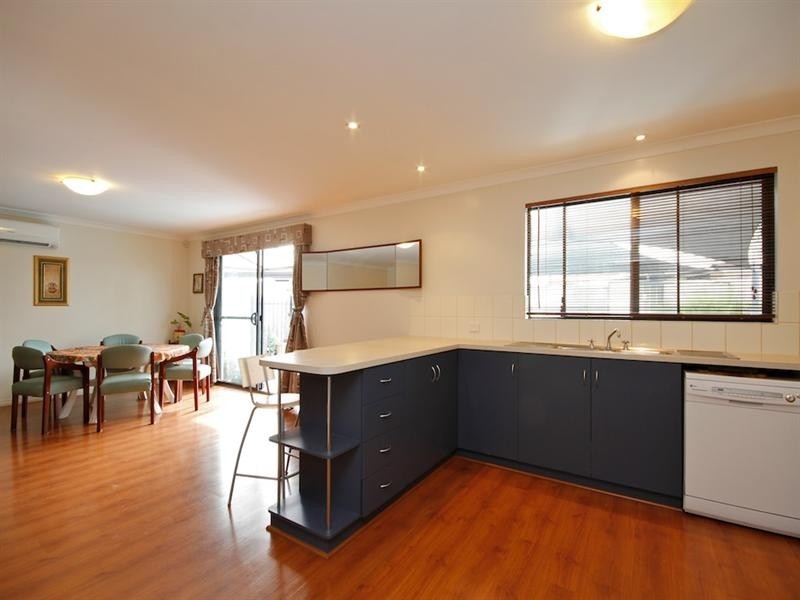 27a Coonawarra Drive, Caversham WA 6055