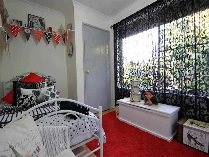 5 Creswick Cross, Kiara WA 6054