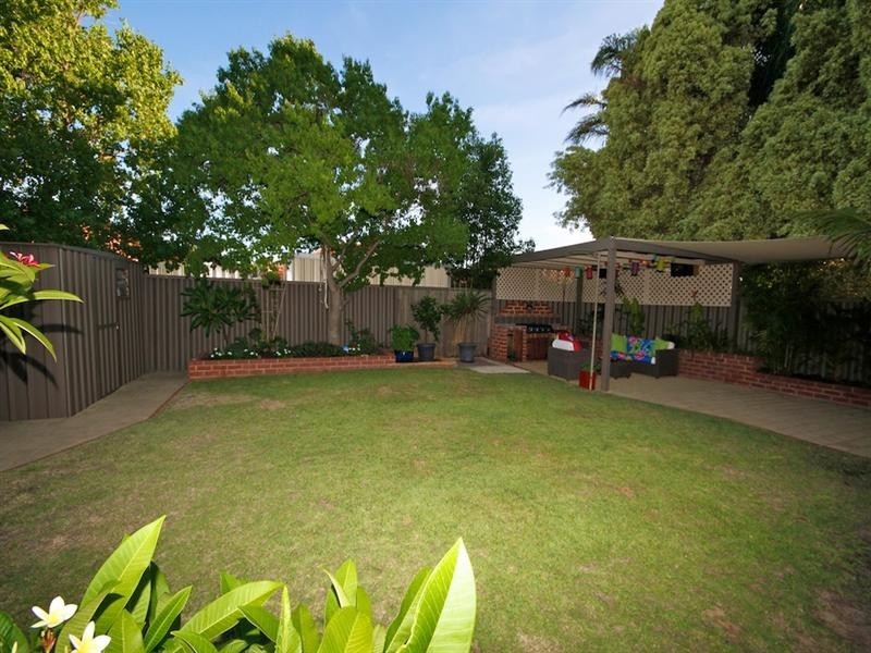 5 Creswick Cross, Kiara WA 6054