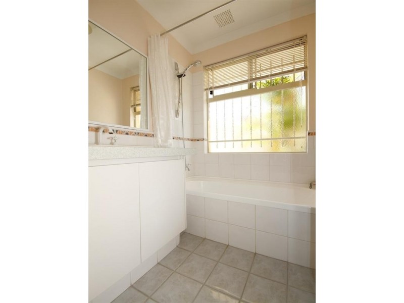 30 Alsace Avenue, Caversham WA 6055