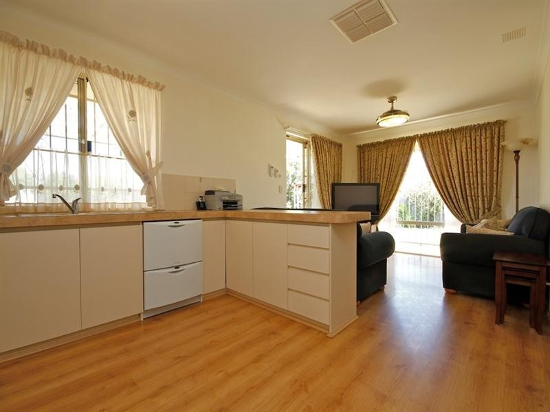 30 Alsace Avenue, Caversham WA 6055