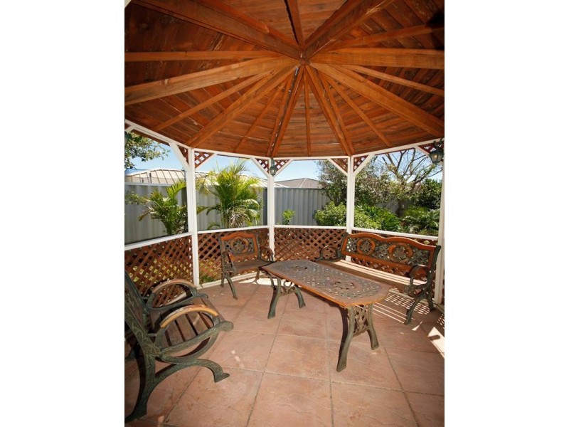 30 Alsace Avenue, Caversham WA 6055