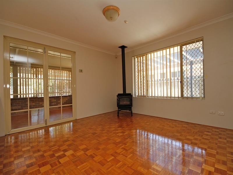 20 Winchester Place, Ballajura WA 6066
