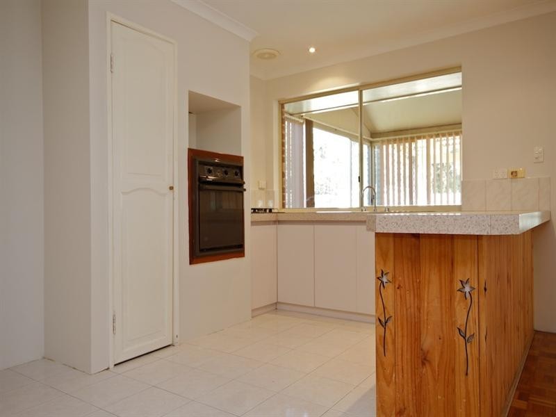 20 Winchester Place, Ballajura WA 6066