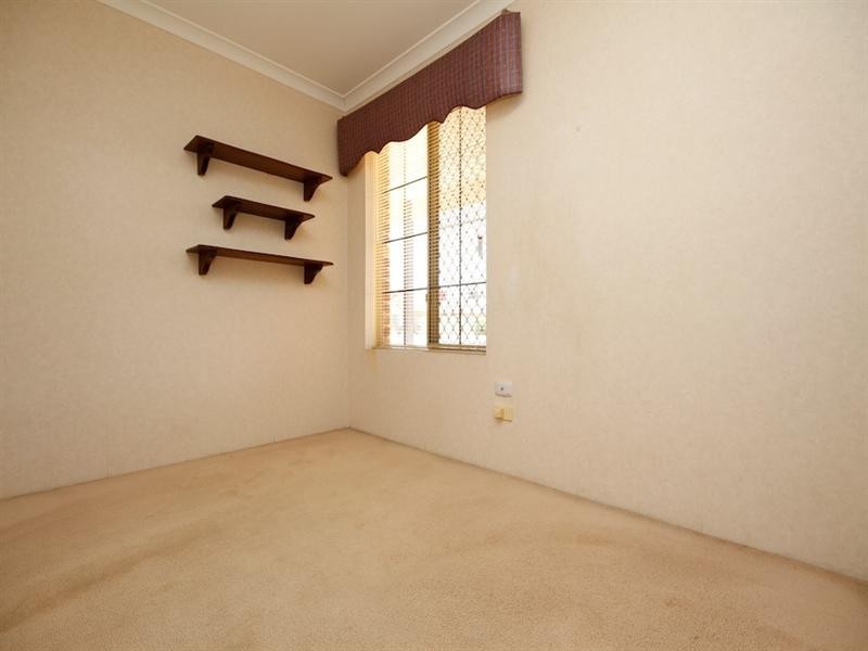 20 Winchester Place, Ballajura WA 6066