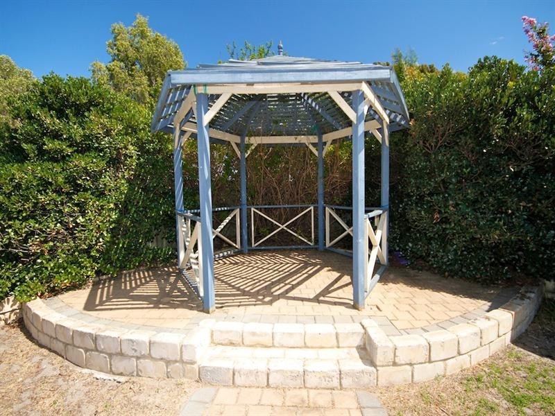 20 Winchester Place, Ballajura WA 6066