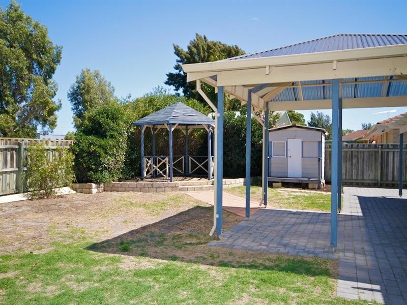 20 Winchester Place, Ballajura WA 6066