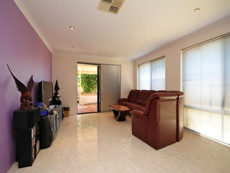 45 Bennett Street, Caversham WA 6055