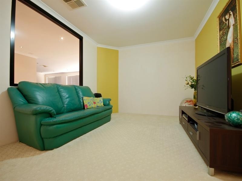 45 Bennett Street, Caversham WA 6055