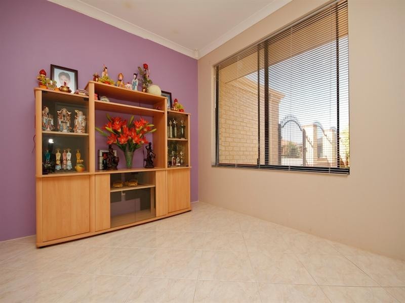 45 Bennett Street, Caversham WA 6055