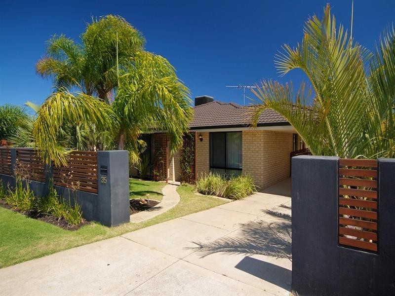 35 Mitra Loop, Beechboro WA 6063