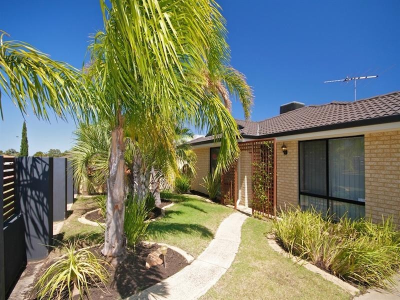 35 Mitra Loop, Beechboro WA 6063