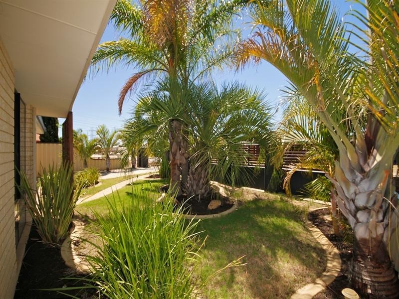 35 Mitra Loop, Beechboro WA 6063