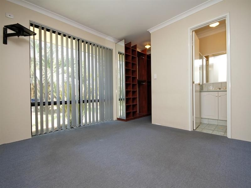 35 Mitra Loop, Beechboro WA 6063