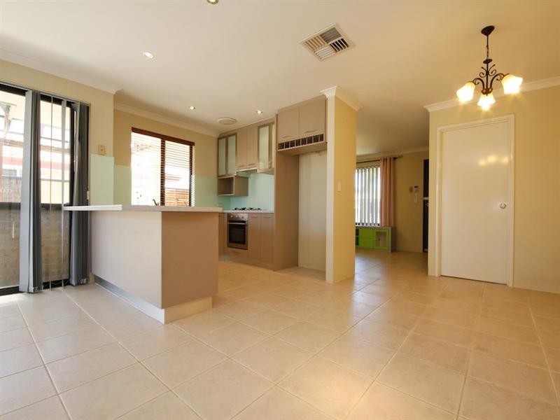 35 Mitra Loop, Beechboro WA 6063